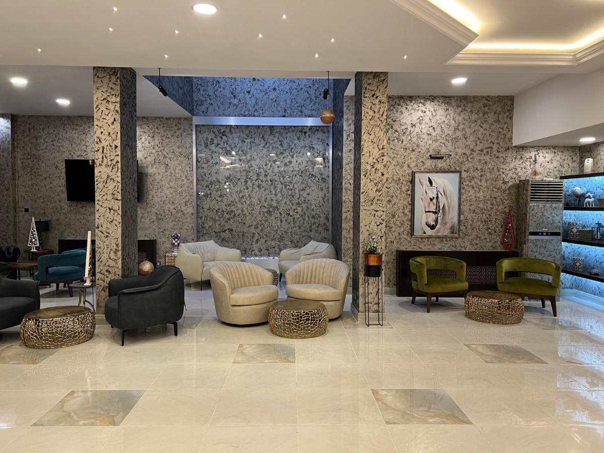 Хотелски Комплекс Белият Кон Targovishte  Exterior foto